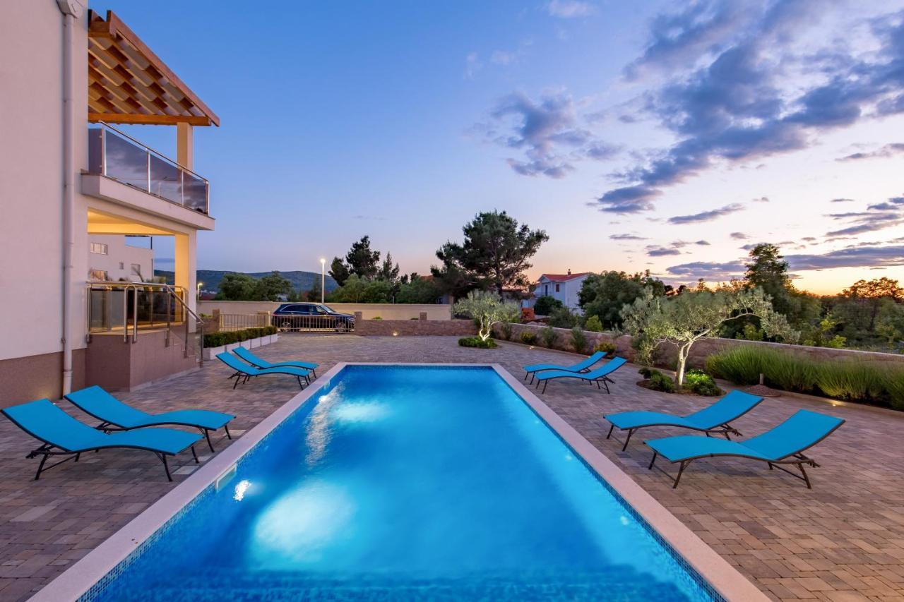 Villa Grandioza سيلين المظهر الخارجي الصورة