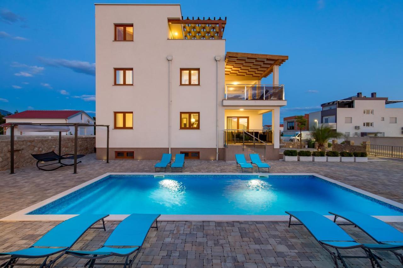 Villa Grandioza سيلين المظهر الخارجي الصورة