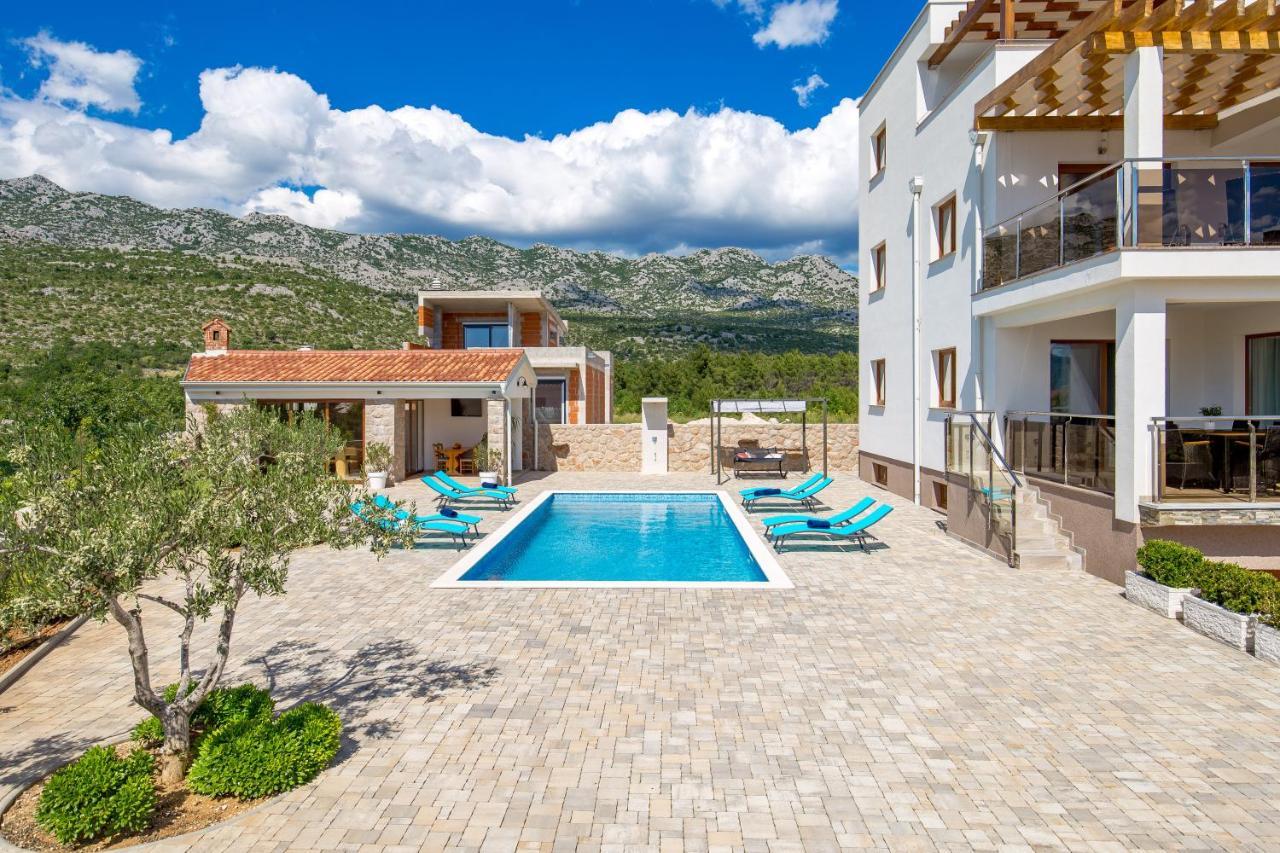 Villa Grandioza سيلين المظهر الخارجي الصورة