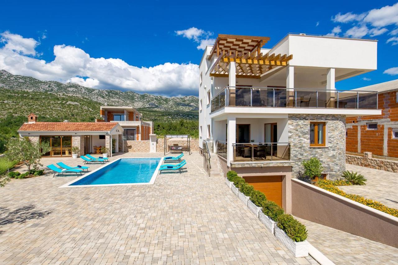 Villa Grandioza سيلين المظهر الخارجي الصورة