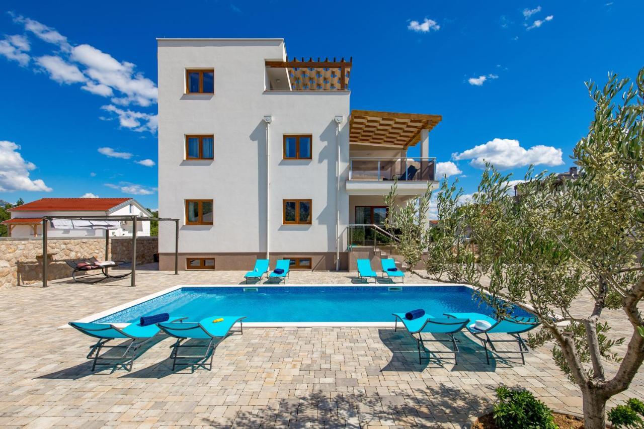 Villa Grandioza سيلين المظهر الخارجي الصورة